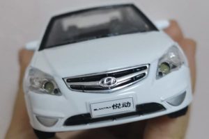 1/32 Hyundai Elantra Yuedong diecast Toy