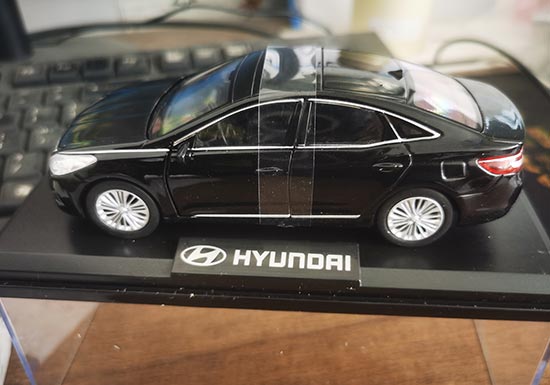 1/38 Hyundai Grandeur Diecast Model