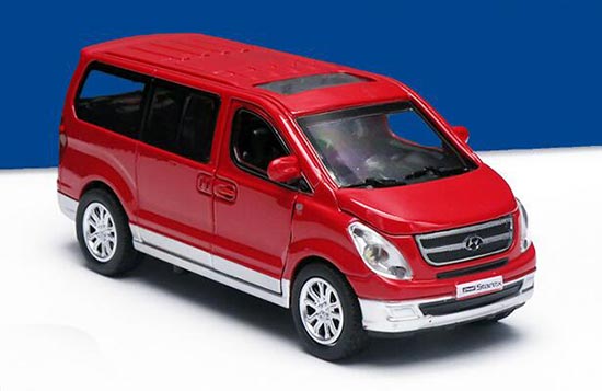 Hyundai Starex Diecast Toy in Red