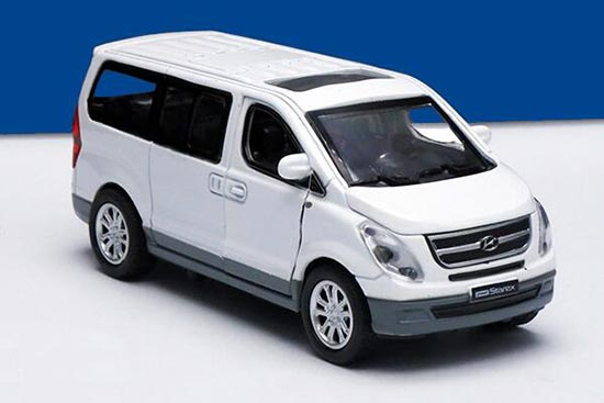 Hyundai Starex Diecast Toy in White
